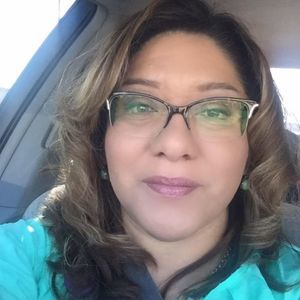 Meet your Posher, Loida